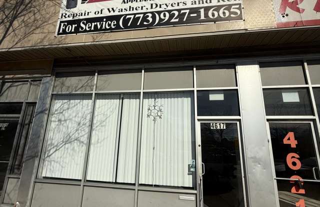 4621 South Ashland Avenue Gallery 3