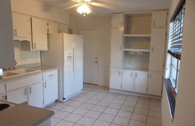 2276 N Lagoon Circle Gallery 4