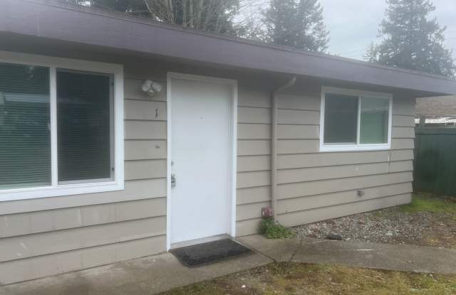 3100 NE 16th St. photos photos