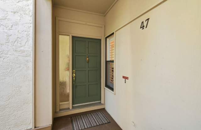 Updated 3 BR Condo at The Enclave in Redwood Oaks - $600 Move-In Bonus for October! Gallery 3