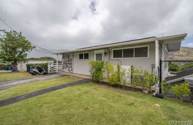 3Bd 2Ba 1Pkg SFH in Manoa -$4300 Must See!!! photos photos