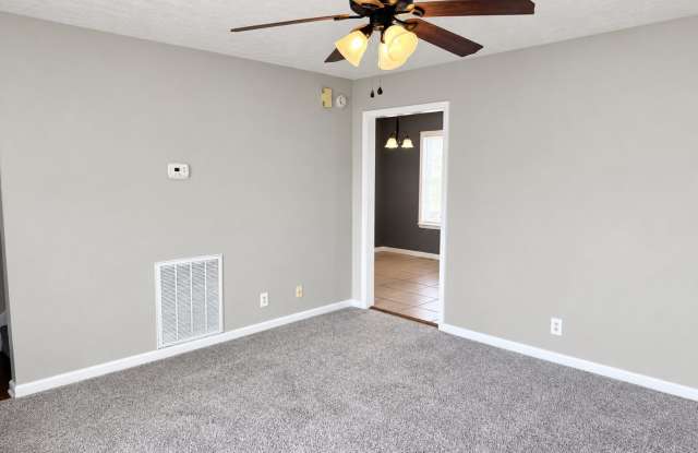 1,300 Sq. Ft. Two-Story Home Near Fort Campbell! Gallery 4