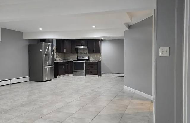 44 Crocus St photos photos