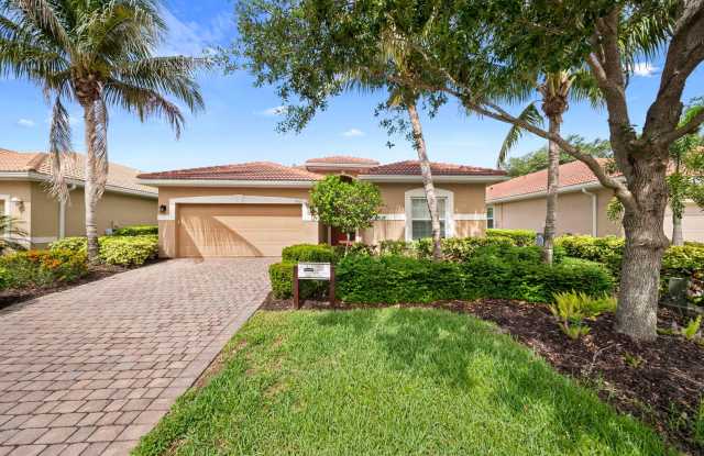 Well‑maintained 3-bedroom, 2-bath home in Moody river ( North Fort Myers ) photos photos