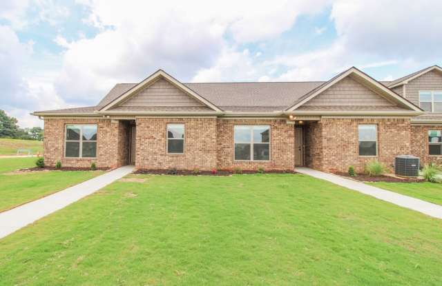 Athens City! Cable, Internet  Lawn care Included! - 18228 Mae Circle, Athens, AL 35611