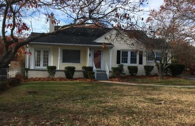 Greenville, 3BD/2.BA, 1400+/-SF photos photos
