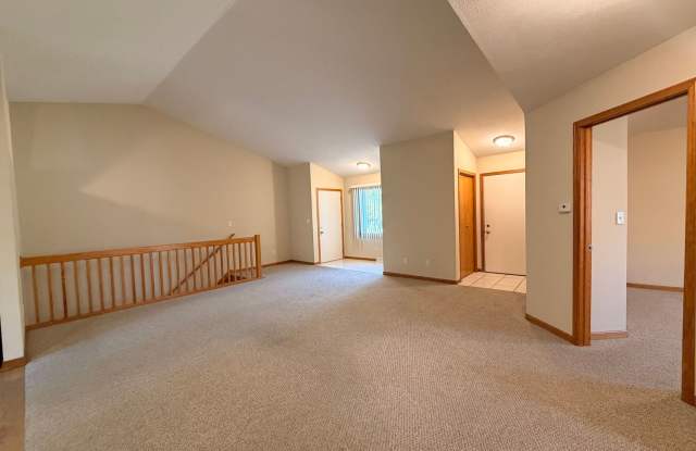 Duplex near Breton Village Gallery 4
