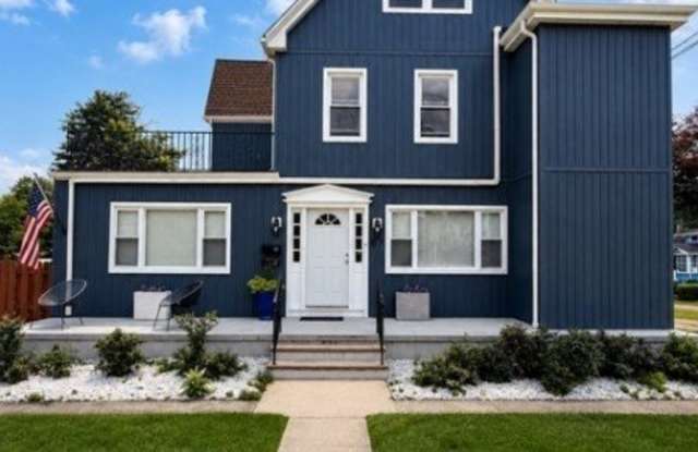 87 Grove Ave photos photos