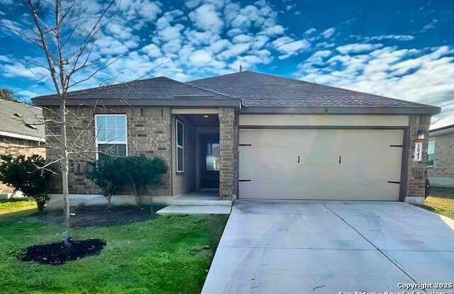 1043 Raceland photos photos