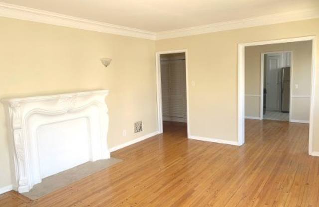 162 S Elm Drive Gallery 4