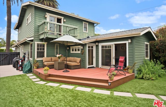 2439 GLYNDON Avenue - 2439 Glyndon Avenue, Los Angeles, CA 90291