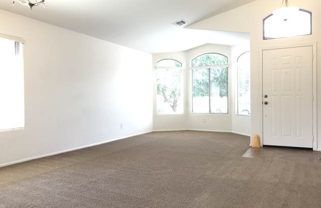 2927 E Whispering Wind Dr Gallery 2