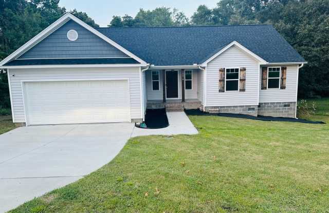 Spacious 4BR Home on 1.98 Acres with Modern Finishes in Tupelo Hills photos photos