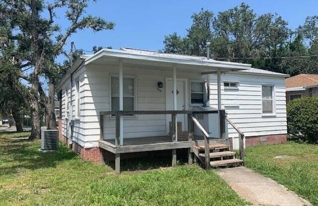 300 Linda Avenue - 300 Linda Avenue, Panama City, FL 32401