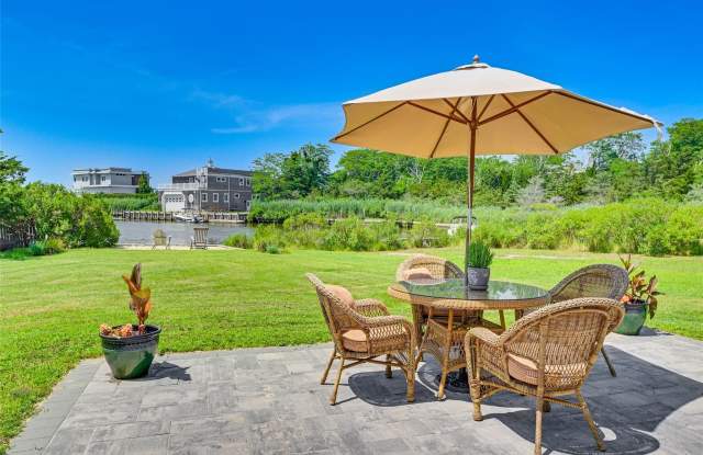 25 Seatuck Lane photos photos