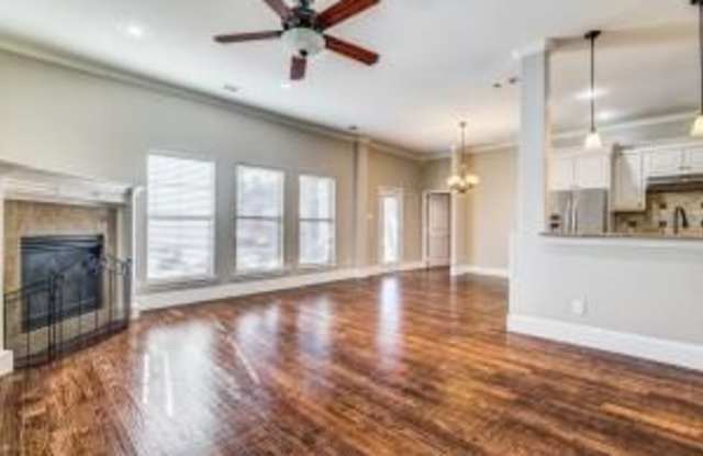 2702 Mount View Drive Gallery 2