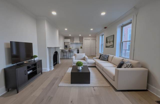1703 Green St - 3 photos photos