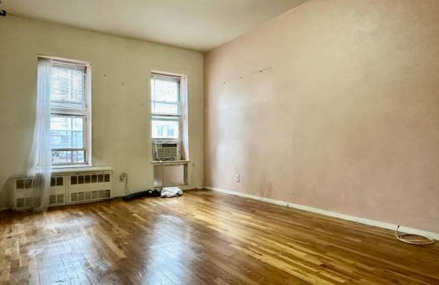 1627 2nd Ave photos photos