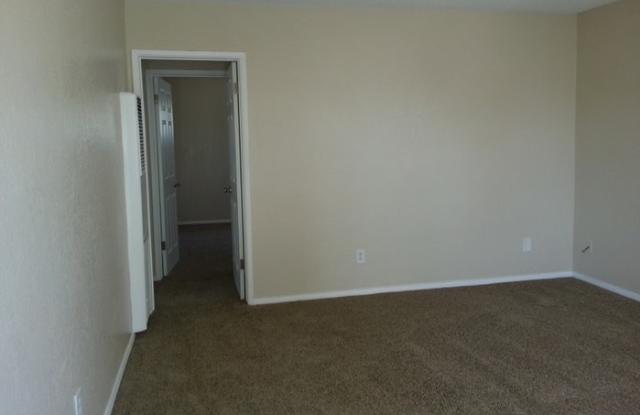 1969 1/2 Grand Avenue Gallery 4