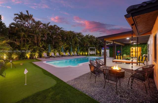 10366 NW 15th St photos photos