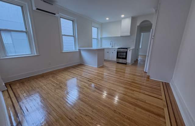 1223 N Franklin St - 3R photos photos