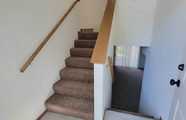 Beautiful South Hill 3 bed 2 bath home Gallery 4