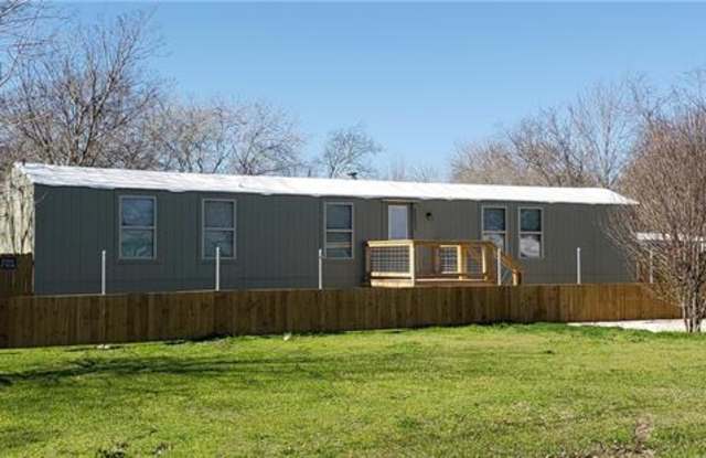 2303 Peach Tree LN Gallery 2