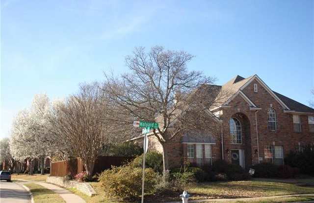 501 Halyard Drive Gallery 2