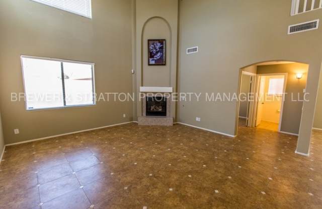 16232 West Meade Lane Gallery 4