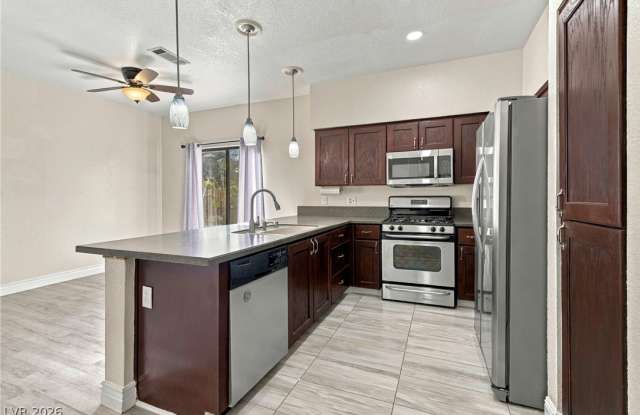 2304 Chatfield Drive Gallery 1