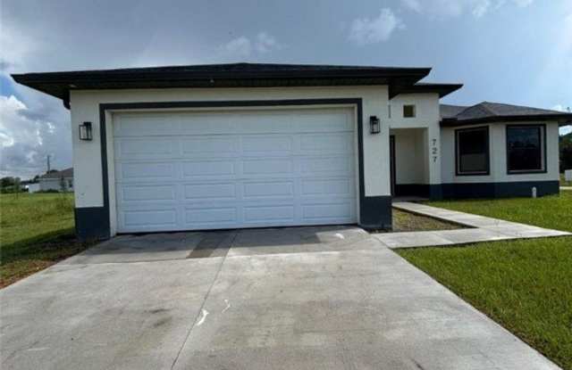 727 ALETHA AVE S photos photos