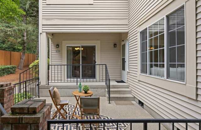10909 Avondale Rd NE photos photos