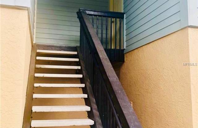 546 GOLDEN RAINTREE PLACE Gallery 2