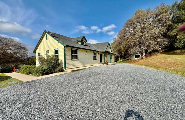 Unique Horse property with 2 units - 2661 Wawona Way, Auburn Lake Trails, CA 95614