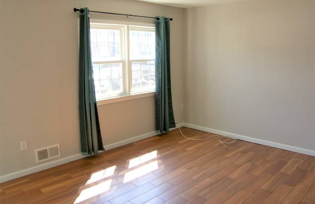 2424 Kilpatrick Pl Gallery 3