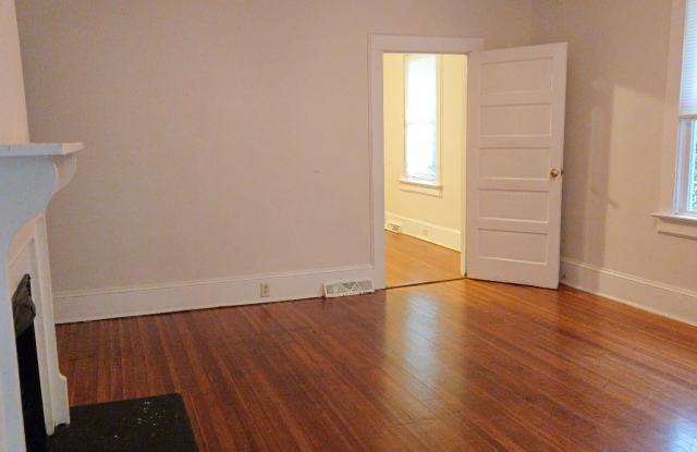 700 Summit Avenue Gallery 2