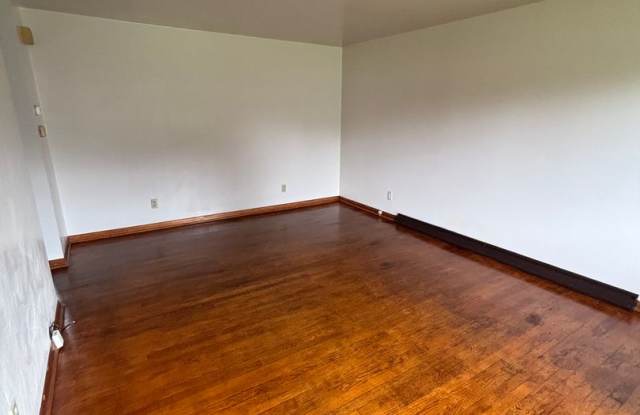 Girard 4 Bedroom House Gallery 3