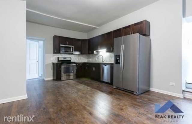 4652 N Sheridan Rd 6 - 4652 North Sheridan Road, Chicago, IL 60640