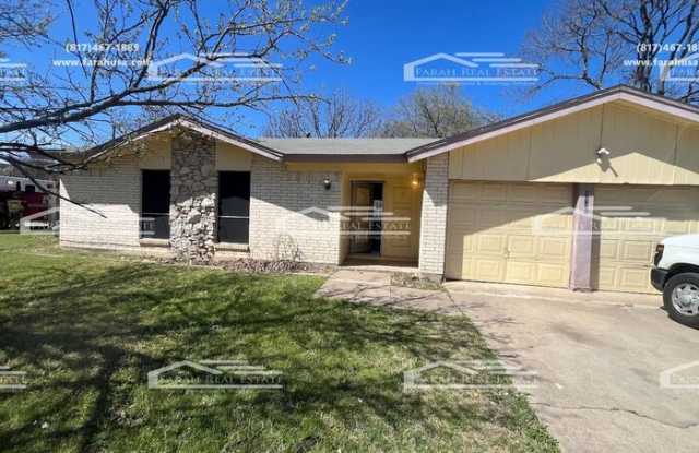 2708 South Fielder Road - 2708 South Fielder Road, Arlington, TX 76015