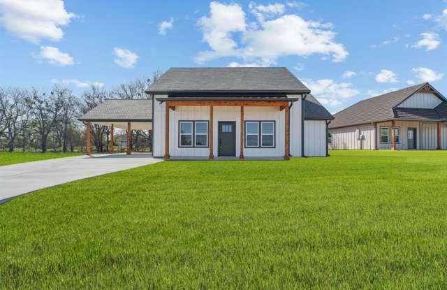402 Poplar Court photos photos