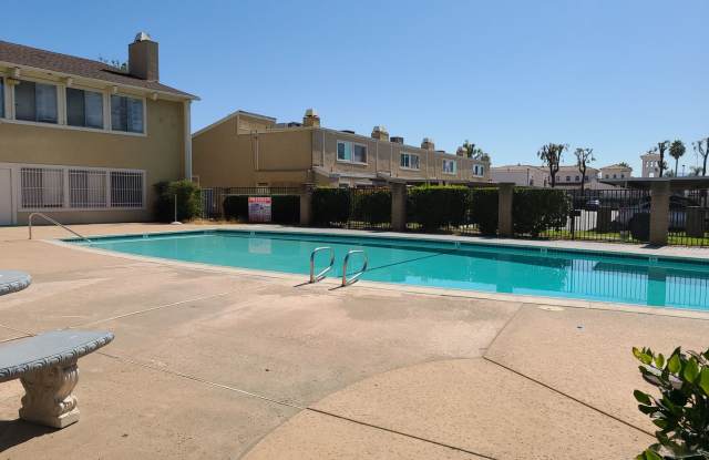 ***MOVE IN SPECIAL- One Month's Rent Half Off*** Charming Condo in Escondido Gallery 4