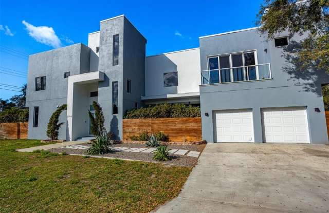 2700 N MYRTLE AVENUE photos photos