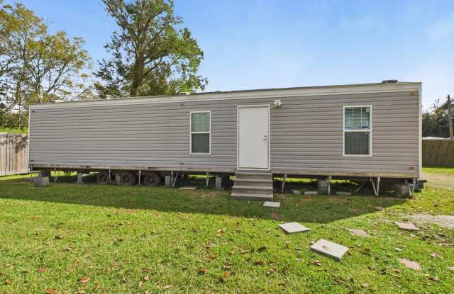 109 Ann Street - 109 Anne Street, Grand Coteau, LA 70584