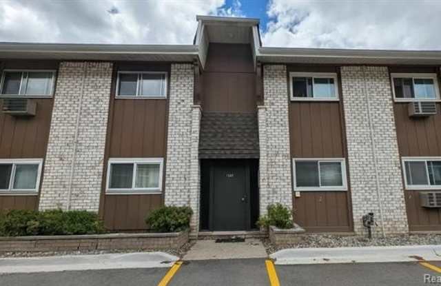 7605 Woodview Street photos photos
