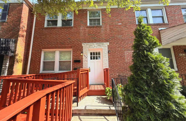 909 E LAKE Avenue photos photos
