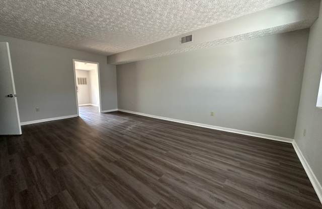 2 Bedroom / 1.5 Bath Townhome Kingsport TN Gallery 3