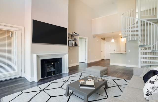 Villas at Park La Brea Apartments Gallery 4