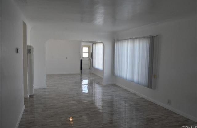 1040 W 19th Street Gallery 4