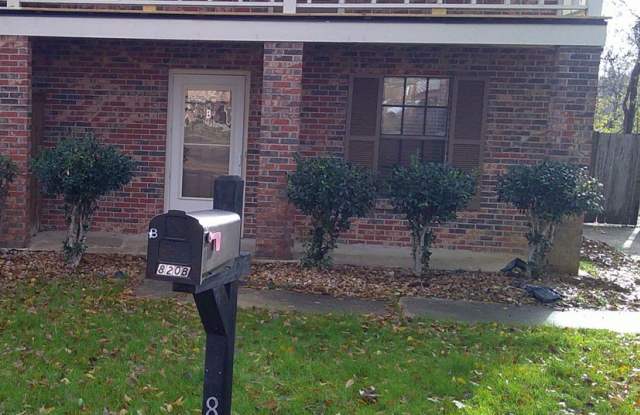 *****MOVE IN SPECIAL! 1/2 OFF 1ST MONTHS RENT*****820 Sussex Place Unit B Ridgeland, MS 39157 photos photos