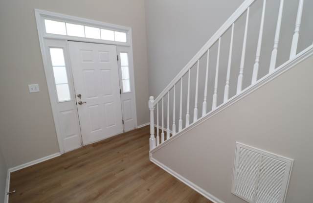 8120 Upper Lake Dr Gallery 2